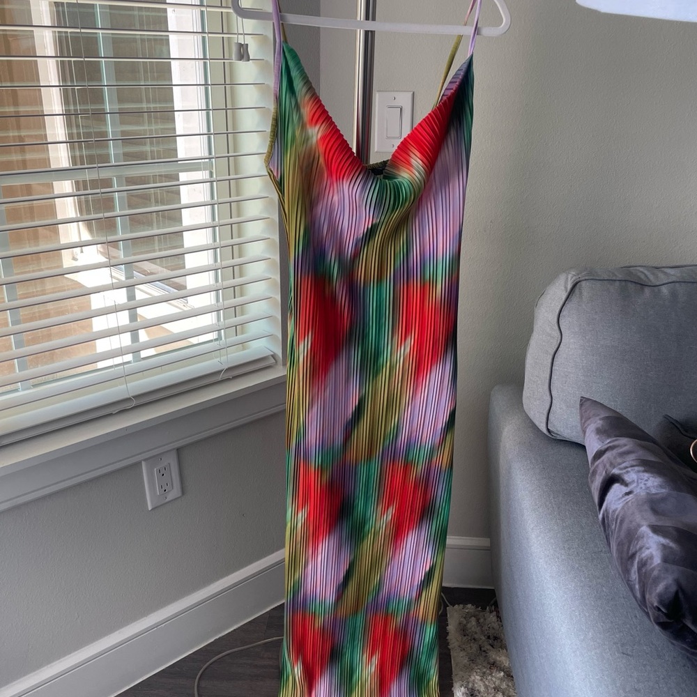 PrettyLittleThing Multicolor Pleated Maxi Dress